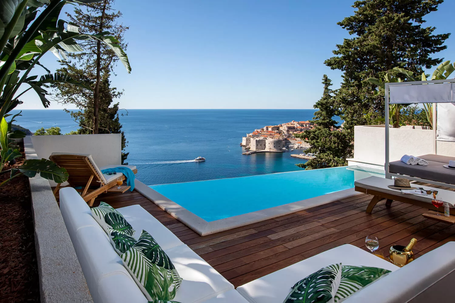 Luxusvilla Zeus mit wunderschönem Blick auf das Meer und die Stadt Dubrovnik