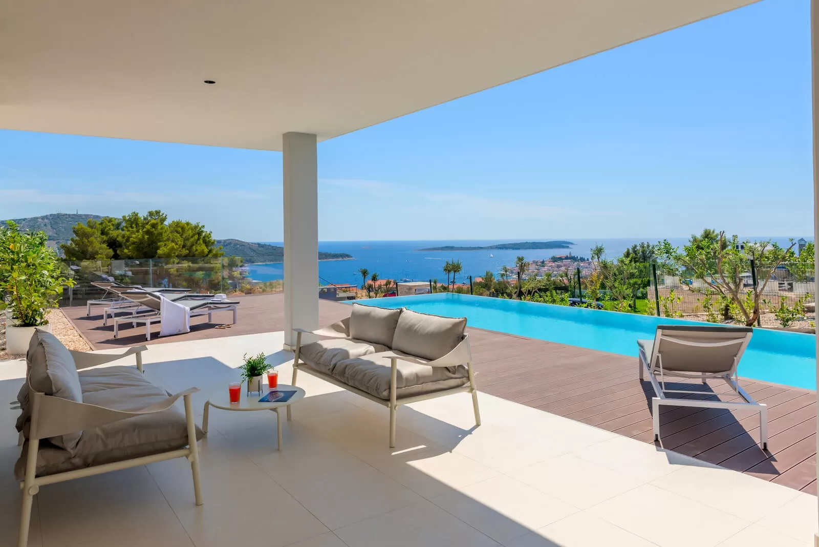 Luxury Villa Eliza I with amazing panoramic view in Primošten